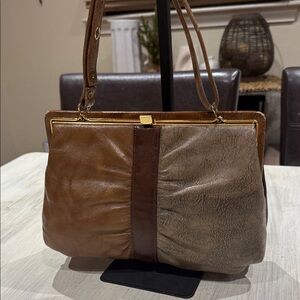 Elegant Brown Leather Shoulder Bag